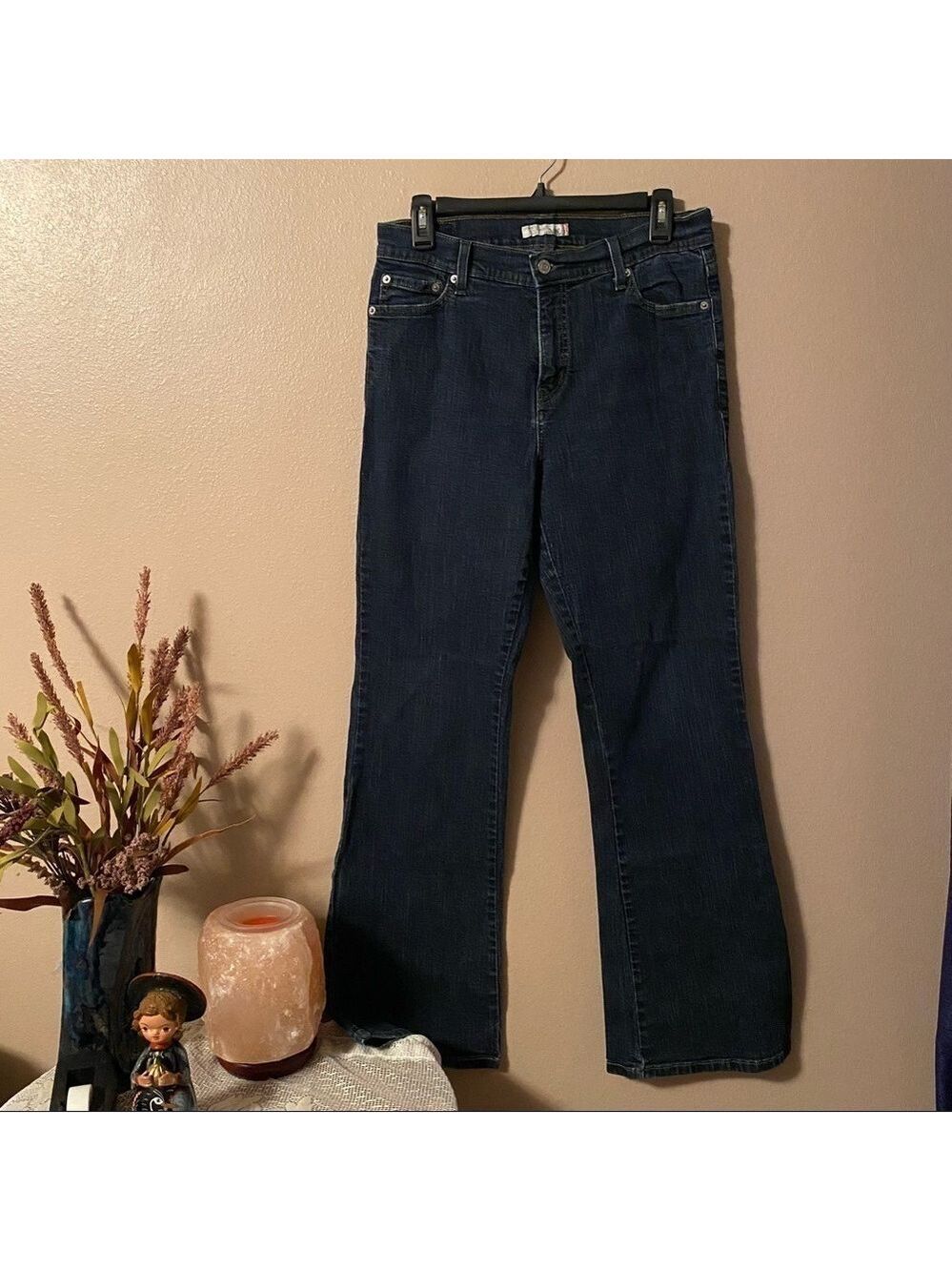Levi’s Jeans Women’s Size 12 Blue Dark wash 548 Perfectly Slimming Flare Jeans